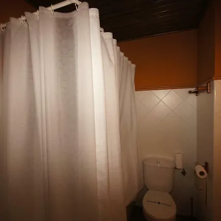 Lh Apartamento Linsoles Ochenta Y Uno 贝纳斯克
