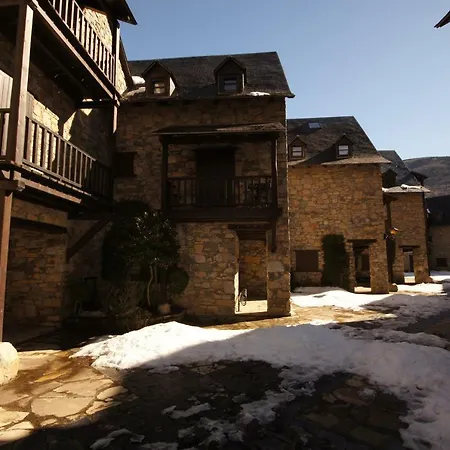 Lh Apartamento Linsoles Ochenta Y Uno Appartement Benasque